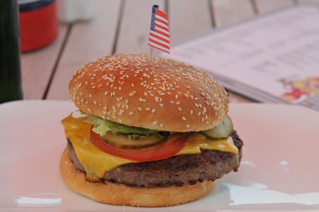 Leckere Burger im Frankys Dinner, Foto: Fenja Vormann