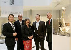 Dem Ruhrgebiet den Rücken stärken: Die Ausstellung " title=