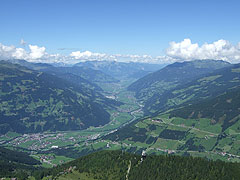 Das Zillertal - Blick von der Gerlosteinwand